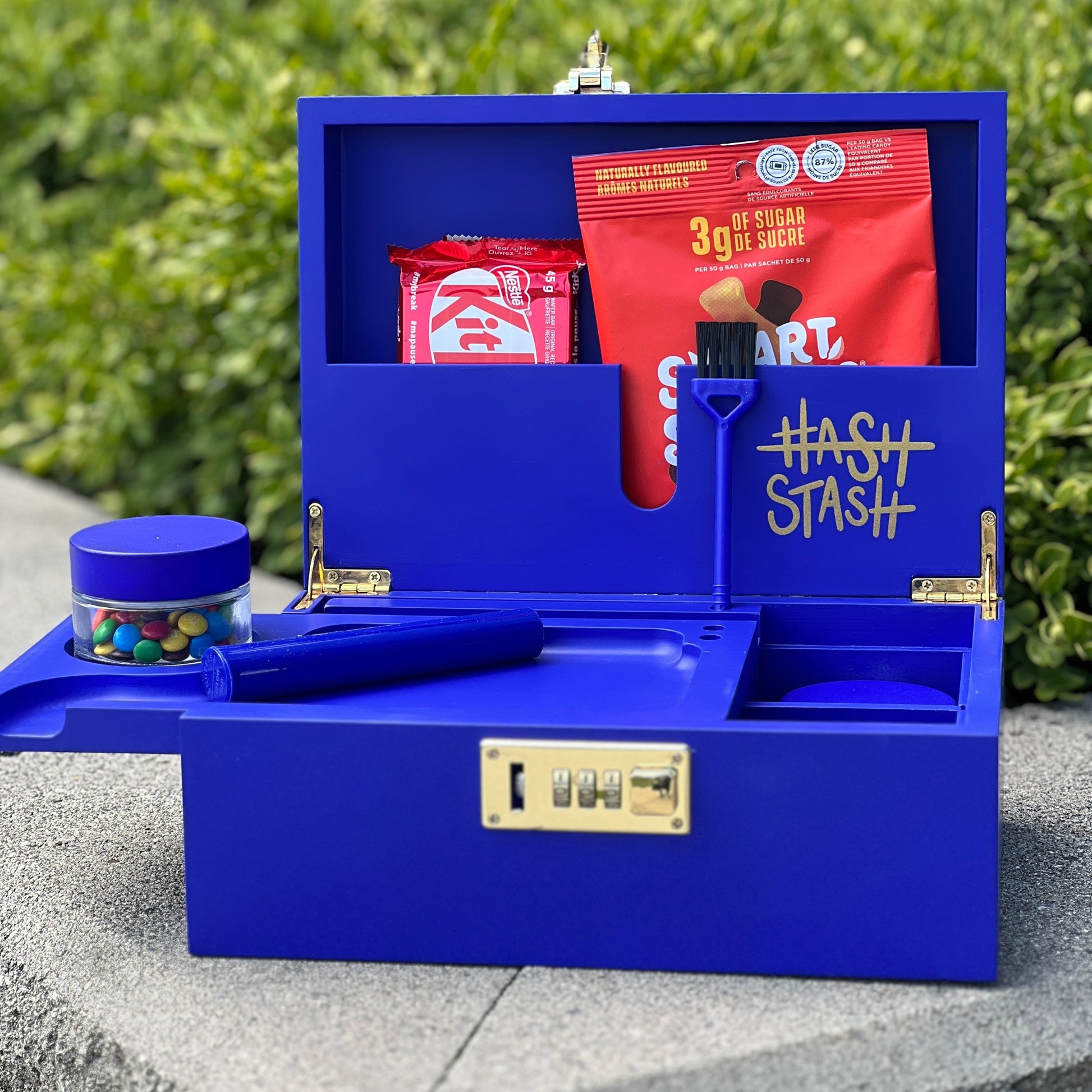 #color_royal blue/gold