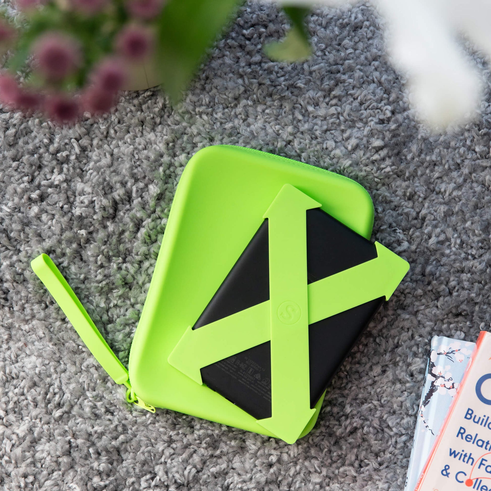 Strapsicle Neon Zest Kindle Straps and Neon Zest Clutch Kindle Bag with handle  - Buy Kindle Accessories Direct